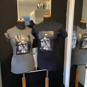 Black/zwart shirt Grey/grijs Circus Tent print