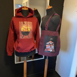 Bordeaux Red/rood hooded Sweatshirt with FirePit Print