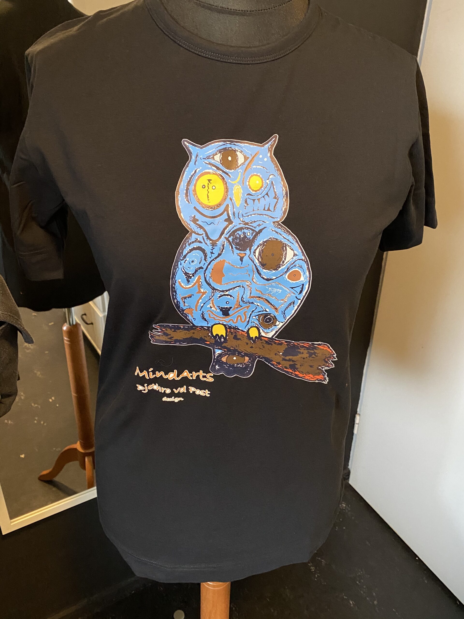 CB9AEC50-3DA6-4245-B11B-D6A9CE0FF6A1