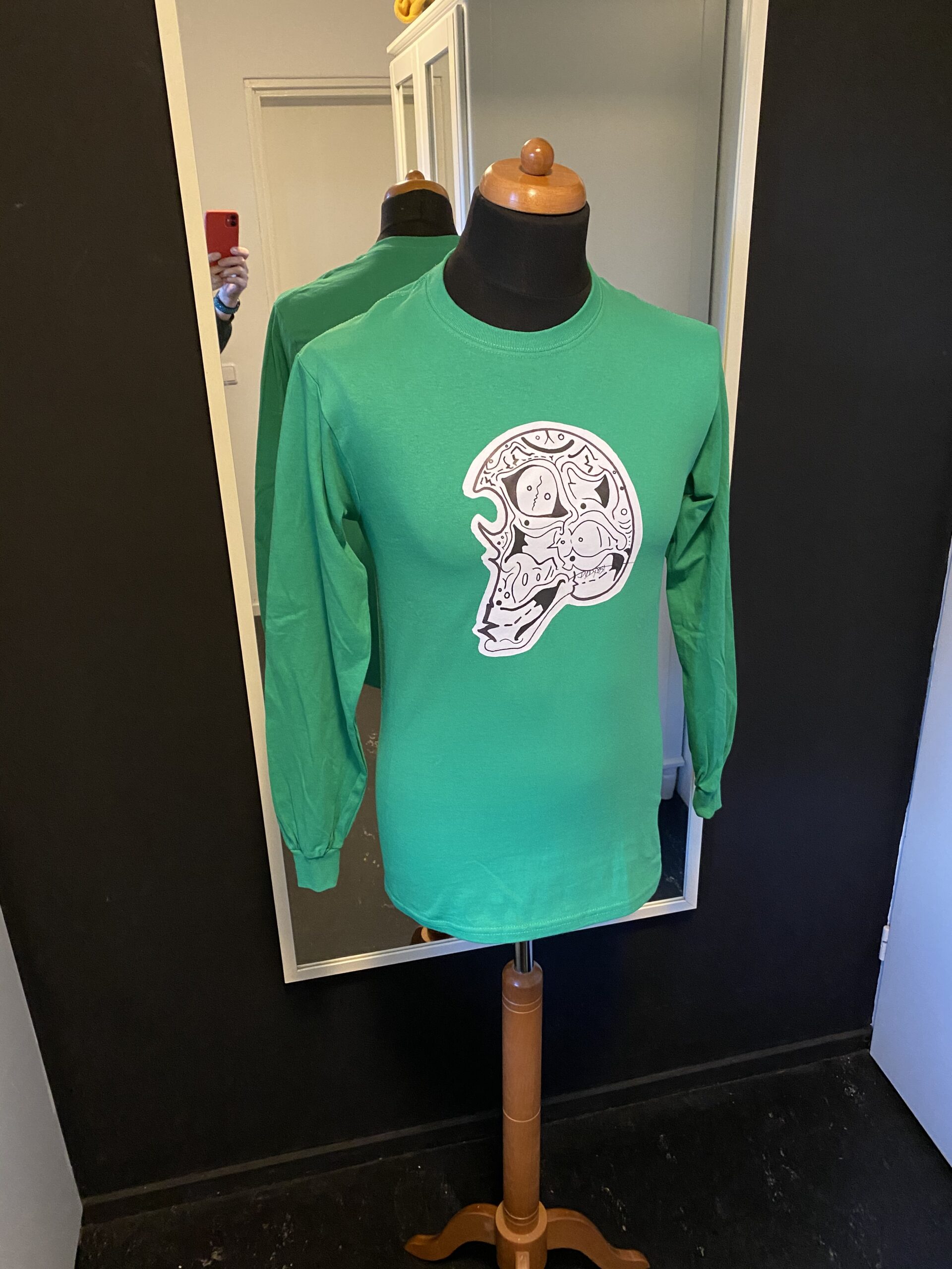 18B2AD15-22D0-437A-A585-6F349DE1514E