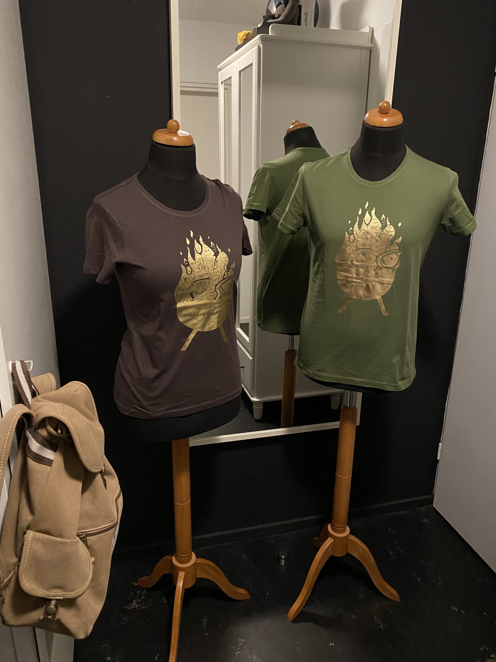 E5A4FE52-95B4-4CC4-822A-C26271ED42CB