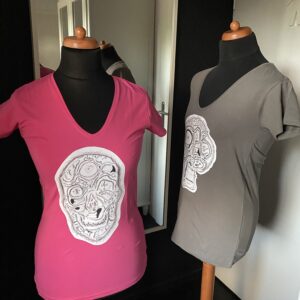 Pink/Roze “en face” skull shirt