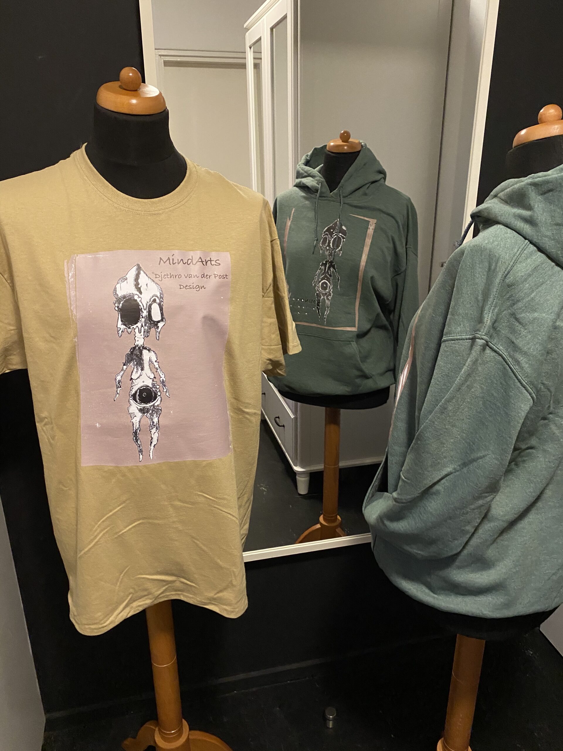 E3AAC0C3-A571-4A5D-A235-0594550B607A